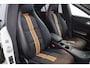 Mercedes-Benz CLA 180 AMG OrangeArt Edition/ 18'' LMV/ Open-Pano-Dak!/ Keyless-GO/ Half-Leder - Alcantara/ Bi-Xenon/ Stoelverw./ PDC V+A/ Zwarte-Hemel/ Sportstuur/ Extra getint glas.