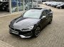 CUPRA Leon Sportstourer 1.4 e-Hybrid 245 Pk Business | Panoramadak | Navigatie | Camera | Clima | Sportstoelen | Keyless | 19".