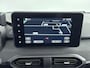 Dacia Jogger 1.6 Hybrid 140 EXTREME 5 PERSOONS | CLIMA | CRUISE | NAVI | 16'' ZWART GELAKTE LM VELGEN | STOELVERWARMING | APPLE CARPLAY & ANDROID AUTO | HYBRID | AUTOMAAT |