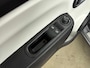 Renault Twingo 1.0 SCe SÉRIE SIGNATURE VIVA | CLIMA | CRUISE | ELEKTRISCHE RAMEN | 16'' LM VELGEN | PRIVACY GLASS | STRIPING |