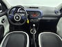 Renault Twingo 1.0 SCe SÉRIE SIGNATURE VIVA | CLIMA | CRUISE | ELEKTRISCHE RAMEN | 16'' LM VELGEN | PRIVACY GLASS | STRIPING |