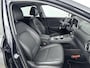 Hyundai Kona Electric EV LIMITED 64 kWh | LEDER | WARMTEPOMP | DODEHOEK DETECTIE | 3 FASEN | CAMERA | CLIMA | CRUISE ADAPT. | NAVI | PRIVACY GLASS | DAKRAILING | APPLE CAR PLAY & ADROID AUTO |