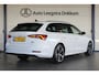 Skoda Octavia Combi 1.5 e-TSI Sport Business Carplay | Stoelverw. | Cruise | LED | Sportstoelen | Sfeerverl. | 18" LMV | PDC V+A