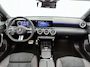 Mercedes-Benz A-klasse 180 Business Solution AMG | Nightpakket | Antidiefstalpakket URBAN GUARD PLUS | Panoramaschuifdak | Multibeam LED | Smartphone-integratie | Stoelverwarming voor |