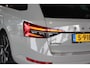 Skoda Superb Combi 1.5 TSI ACT Sportline Business Steel Grey | Trekhaak | Camera | Keyless | Adapt. Cruise | Virtual Cockpit | Carplay | Stoel/Stuurverw. | 18" LMV | PDC V+A