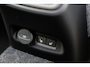 Volvo EC40 Single Motor Extended Range Ultra Europa Black Editon | Google | Long Range | Adaptieve Cruise Control | Panoramadak | Harman Kardon Audio | Warmtepomp | 360 Camera | Getint Glas | Zitverlenging | Stuur-/Stoelverwarming Voor + Achter | DAB | LED Koplampen | Sfeerverlichting | Dodehoekdetectie | 22" LM | SOH 100%