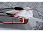 Volvo EC40 Single Motor Extended Range Ultra Europa Black Editon | Google | Long Range | Adaptieve Cruise Control | Panoramadak | Harman Kardon Audio | Warmtepomp | 360 Camera | Getint Glas | Zitverlenging | Stuur-/Stoelverwarming Voor + Achter | DAB | LED Koplampen | Sfeerverlichting | Dodehoekdetectie | 22" LM | SOH 100%