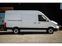 Volkswagen Crafter 35 2.0 TDI L3H3 Highline | Trekhaak | 3-zit | Airco | Cruise control | Elektr. pack | PDC | Org. NL! |