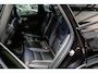 Volvo XC60 2.0 T6 Plug-in hybrid AWD Ultimate Black Edition Nieuw | R Design