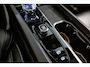 Volvo XC60 2.0 T6 Plug-in hybrid AWD Ultimate Black Edition Nieuw | R Design