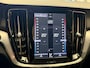 Volvo V60 2.0 T6 RECHARGE AWD INSCRIPTION 91% SOH LEDER NAVIGATIE ADAPTIVE CRUISE CONTROL PANORAMA SCHUIF/KANTELDAK APPLE CARPLAY/ANDROID KEYLESS GO RIJSTROOKSENSOREN TREKHAAK ZEER MOOI !!