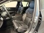 Volvo V60 2.0 T6 RECHARGE AWD INSCRIPTION 91% SOH LEDER NAVIGATIE ADAPTIVE CRUISE CONTROL PANORAMA SCHUIF/KANTELDAK APPLE CARPLAY/ANDROID KEYLESS GO RIJSTROOKSENSOREN TREKHAAK ZEER MOOI !!