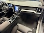 Volvo V60 2.0 T6 RECHARGE AWD INSCRIPTION 91% SOH LEDER NAVIGATIE ADAPTIVE CRUISE CONTROL PANORAMA SCHUIF/KANTELDAK APPLE CARPLAY/ANDROID KEYLESS GO RIJSTROOKSENSOREN TREKHAAK ZEER MOOI !!