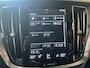 Volvo V60 2.0 T6 RECHARGE AWD INSCRIPTION 91% SOH LEDER NAVIGATIE ADAPTIVE CRUISE CONTROL PANORAMA SCHUIF/KANTELDAK APPLE CARPLAY/ANDROID KEYLESS GO RIJSTROOKSENSOREN TREKHAAK ZEER MOOI !!