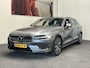 Volvo V60 2.0 T6 RECHARGE AWD INSCRIPTION 91% SOH LEDER NAVIGATIE ADAPTIVE CRUISE CONTROL PANORAMA SCHUIF/KANTELDAK APPLE CARPLAY/ANDROID KEYLESS GO RIJSTROOKSENSOREN TREKHAAK ZEER MOOI !!