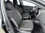 Renault Captur 0.9 TCe Intens 90Pk | Navigatie | Trekhaak | Climate Control | Parkeersensoren Voor & Achter | Achteruitrijcamera | Keyless Entry | Privacy Glass | Cruise Control & Snelheidsbegrenzer |