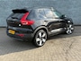 Volvo XC40 Recharge Ultimate 70 kWh | Warmtepomp | Harman Kardon Audio | Panoramadak | Lichtmetalen Velgen 20 inch | 360 Graden Camera | Keyless Entry | Elektrische Achterklep | Elektrisch Verstelbare Voorstoelen | Stoelverwarming | Cruise Control Adaptief | BLIS | Google Navigatie | Apple Carplay | Android Auto