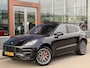 Porsche Macan 3.6 Turbo | Pano | Bose | Memory | Cruise | Luchtvering | Stoelverwarming V + A | Stoelkoeling | Elek. Trekhaak | Keyless | Achteruitrijcamera |