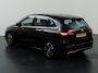 Mercedes-Benz B-klasse 180 Business Solution Luxury Line | Achteruitrijcamera | Panoramaschuifdak | Trekhaak | MULTIBEAM LED |