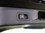 Mercedes-Benz B-klasse 180 Business Solution Luxury Line | Achteruitrijcamera | Panoramaschuifdak | Trekhaak | MULTIBEAM LED |