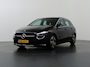 Mercedes-Benz B-klasse 180 Business Solution Luxury Line | Achteruitrijcamera | Panoramaschuifdak | Trekhaak | MULTIBEAM LED |