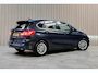 BMW 2-Serie Active Tourer 220i Luxury | PANO | STOELVERWARMING | ELEKTRISCHE STOELEN | TREKHAAK |