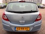 Opel Corsa 1.4-16V Cosmo in 5drs met ingebouwde fietsendrager en airco