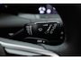 Volkswagen Golf 1.5 eTSI R-Line DSG | Rijklaar! | Pano | Apple CarPlay | Camera | Stoel- Stuurverw. | Adapt. Cruise | All Seasons