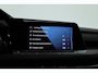 Volkswagen Golf 1.5 eTSI R-Line DSG | Rijklaar! | Pano | Apple CarPlay | Camera | Stoel- Stuurverw. | Adapt. Cruise | All Seasons