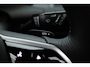 Volkswagen Golf 1.5 eTSI R-Line DSG | Rijklaar! | Pano | Apple CarPlay | Camera | Stoel- Stuurverw. | Adapt. Cruise | All Seasons