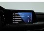 Volkswagen Golf 1.5 eTSI R-Line DSG | Rijklaar! | Pano | Apple CarPlay | Camera | Stoel- Stuurverw. | Adapt. Cruise | All Seasons