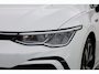 Volkswagen Golf 1.5 eTSI R-Line DSG | Rijklaar! | Pano | Apple CarPlay | Camera | Stoel- Stuurverw. | Adapt. Cruise | All Seasons