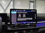 Volkswagen T-Roc 1.5 eTsi R-Line First Edition | Trekhaak | Pano | Black-style | Licht-pakket (IQ.Light)
