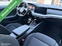 Skoda Octavia Combi 1.0 TSI Sport Business|Wegklapbare Trekhaak|18 inch|Zwarte Hemel|Sportstoelen|Sfeerverlichting.