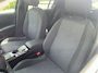 Peugeot e-208 EV Business 51 kWh | Demo | Tot 8 jaar garantie! | Navigatie | Achteruitrijcamera | Cruise Control | Apple Carplay/Android auto