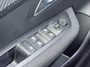 Peugeot e-208 EV Business 51 kWh | Demo | Tot 8 jaar garantie! | Navigatie | Achteruitrijcamera | Cruise Control | Apple Carplay/Android auto