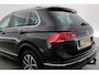 Volkswagen Tiguan 1.5 TSI Life Business | Rijklaar! | Adapt. Cruise | Trekhaak | Navi | PDC V+A | Apple CarPlay | Stoel- Stuurverw.