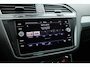 Volkswagen Tiguan 1.5 TSI Life Business | Rijklaar! | Adapt. Cruise | Trekhaak | Navi | PDC V+A | Apple CarPlay | Stoel- Stuurverw.