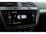Volkswagen Tiguan 1.5 TSI Life Business | Rijklaar! | Adapt. Cruise | Trekhaak | Navi | PDC V+A | Apple CarPlay | Stoel- Stuurverw.