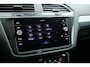 Volkswagen Tiguan 1.5 TSI Life Business | Rijklaar! | Adapt. Cruise | Trekhaak | Navi | PDC V+A | Apple CarPlay | Stoel- Stuurverw.