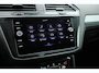 Volkswagen Tiguan 1.5 TSI Life Business | Rijklaar! | Adapt. Cruise | Trekhaak | Navi | PDC V+A | Apple CarPlay | Stoel- Stuurverw.