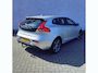 Volvo V40 1.5 T3 Nordic+ | Trekhaak | Parkeersensoren | Lichtmetalen Velgen 17 inch | Stoelverwarming | Parkeerverwarming | LED Koplampen | High Performance Audio | Bluetooth | Navigatie