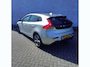 Volvo V40 1.5 T3 Nordic+ | Trekhaak | Parkeersensoren | Lichtmetalen Velgen 17 inch | Stoelverwarming | Parkeerverwarming | LED Koplampen | High Performance Audio | Bluetooth | Navigatie