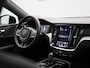 Volvo V60 2.0 T8 Recharge AWD R-Design VERWACHT !! | PANORAMADAK | MEMORY | NAVIGATIE | CAMERA | TREKHAAK | STOELVERWARMING | LEDER | SPORSTOELEN | ELEKTRISCHE STOEL | 12 MAANDEN BOVAG GARANTIE |