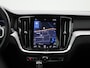 Volvo V60 2.0 T8 Recharge AWD R-Design VERWACHT !! | PANORAMADAK | MEMORY | NAVIGATIE | CAMERA | TREKHAAK | STOELVERWARMING | LEDER | SPORSTOELEN | ELEKTRISCHE STOEL | 12 MAANDEN BOVAG GARANTIE |