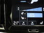 Volvo V60 2.0 T8 Recharge AWD R-Design VERWACHT !! | PANORAMADAK | MEMORY | NAVIGATIE | CAMERA | TREKHAAK | STOELVERWARMING | LEDER | SPORSTOELEN | ELEKTRISCHE STOEL | 12 MAANDEN BOVAG GARANTIE |