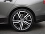 Volvo V60 2.0 T8 Recharge AWD R-Design VERWACHT !! | PANORAMADAK | MEMORY | NAVIGATIE | CAMERA | TREKHAAK | STOELVERWARMING | LEDER | SPORSTOELEN | ELEKTRISCHE STOEL | 12 MAANDEN BOVAG GARANTIE |