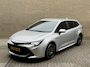 Toyota Corolla Touring Sports 1.8 Hybrid | Trekhaak | Apple CarPlay met navigatie | Adaptieve cruise | Lane assist | Climate control | Camera | 18 inch velgen | LED | DAB | NAP | Volledig dealeronderhouden