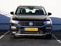 Volkswagen T-Roc 1.0 TSI Style 115 PK | Dealer onderhouden | Camera | Navigatie | Afneembare trekhaak | Adaptieve cruise control | Orgineel Nederlands | Climate control |