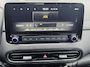 Hyundai Kona 1.6 GDI HEV Comfort Smart / Dealer onderhouden / Fabrieksgarantie tot 03-2027 / Navigatie / Apple Carplay Android / Stuur- & stoelverwarming / Krell audio / 18" LM wielen /